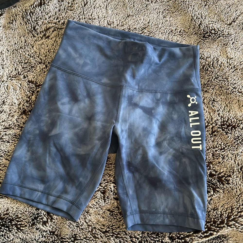 Brand New Orangetheory Lululemon Wunder Train HR Short 8” - size 8